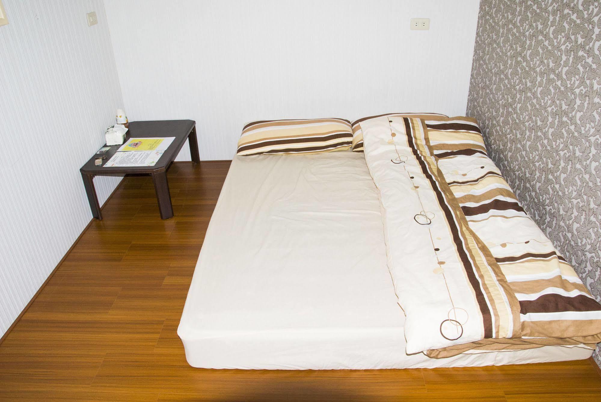 Song Youf Hostel Zhongpu Exterior foto