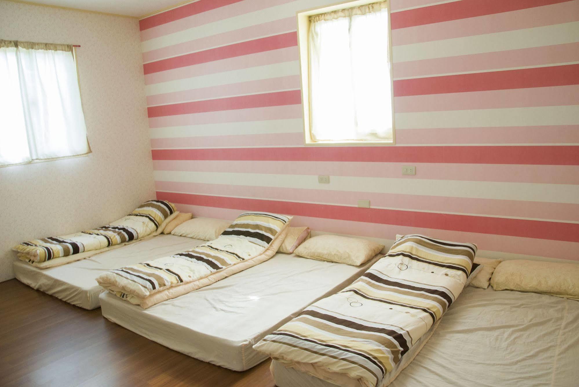 Song Youf Hostel Zhongpu Exterior foto